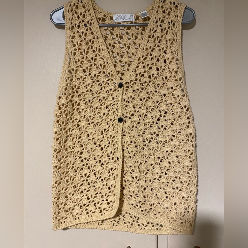 Knit vest